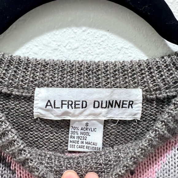 Alfred Dunner Pink and Gray Argyle Sweater small - Picture 5 of 6